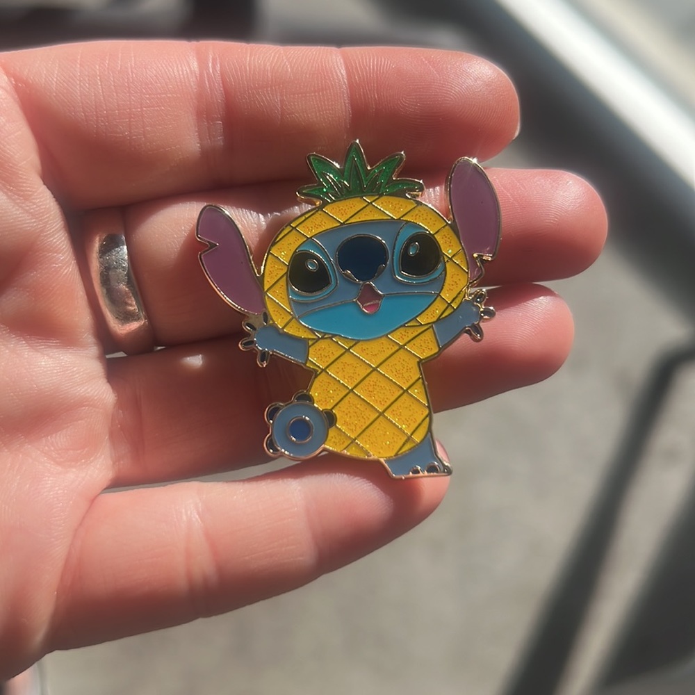 Disney Mystery Pin Collection Rare Stitch Fruit Chaser